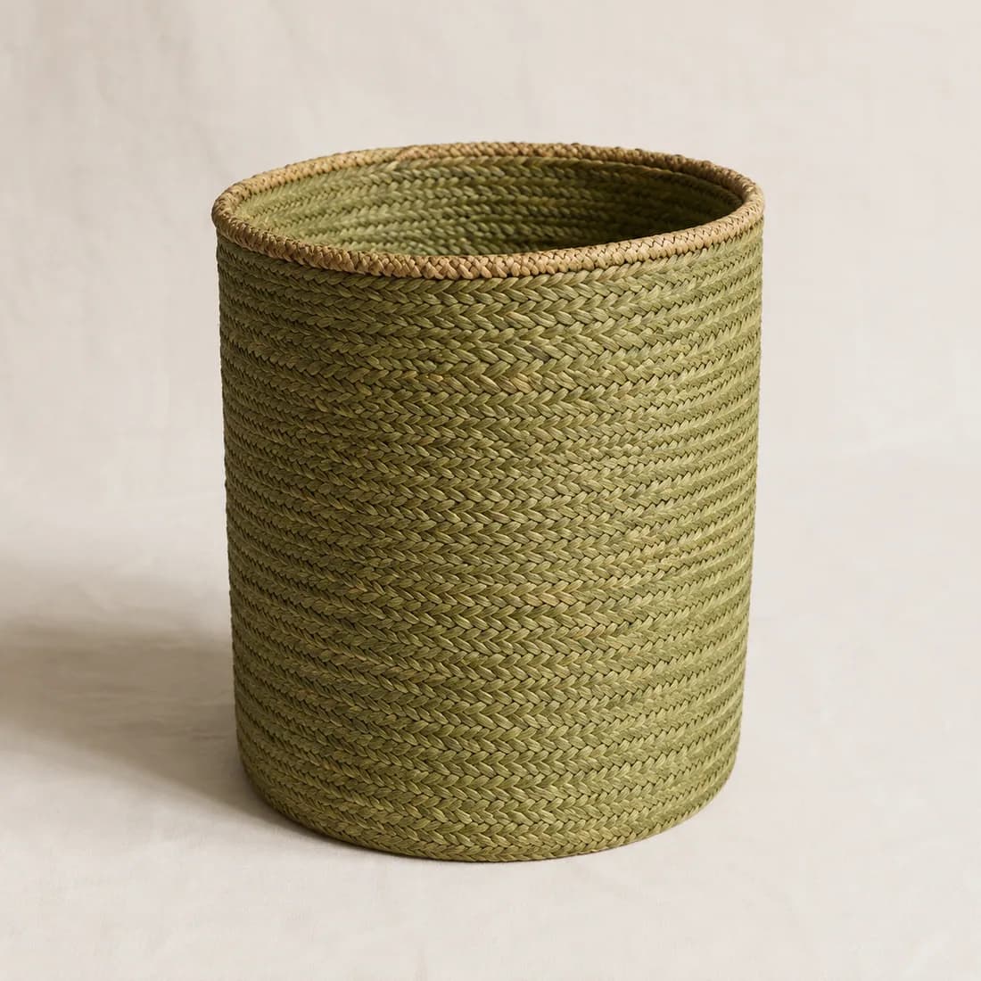 Laundry Basket Ø40 H55 — Seagrass — Seagrass weave, shown empty on a plain background