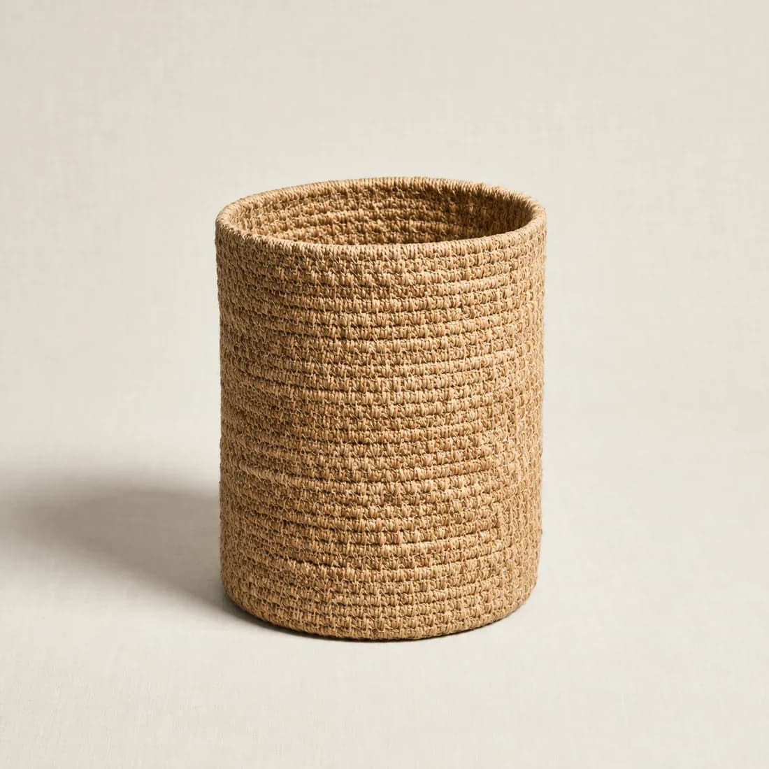 Tall Pot Cover Ø26 H40 — Seagrass — Seagrass weave, shown empty on a plain background